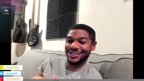 Snapshot of urnewdaddy90 chatting on 01/06/25, 08:03 Big Daddy online show from 01/06/25, 08:03