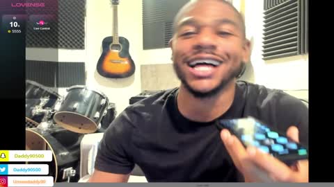 Snapshot of urnewdaddy90 chatting on 01/07/25, 06:16 Big Daddy online show from 01/07/25, 06:16