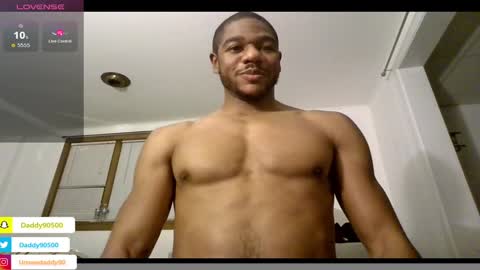 Snapshot of urnewdaddy90 chatting on 01/11/25, 04:48 Big Daddy online show from 01/11/25, 04:48