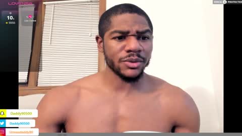 Snapshot of urnewdaddy90 chatting on 01/19/25, 04:01 Big Daddy online show from 01/19/25, 04:01