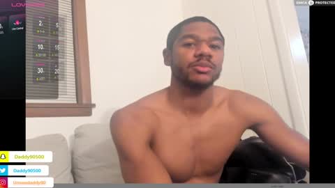 Snapshot of urnewdaddy90 chatting on 01/20/25, 05:37 Big Daddy online show from 01/20/25, 05:37