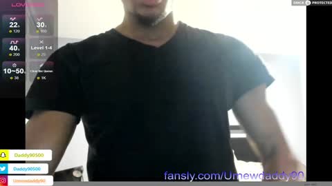 Snapshot of urnewdaddy90 chatting on 02/17/25, 05:36 Big Daddy online show from 02/17/25, 05:36