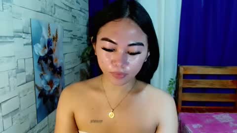 Snapshot of urpinay_girl01 chatting on 06/10/26, 02:45 Ms Ayesha online show from 06/10/26, 02:45
