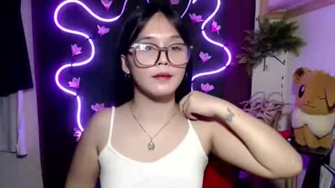 Pia online show from 10/29/25, 10:44