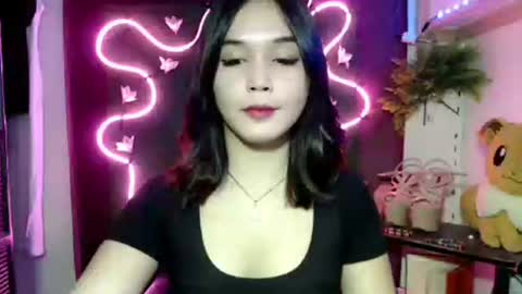 Pia online show from 11/04/25, 04:39