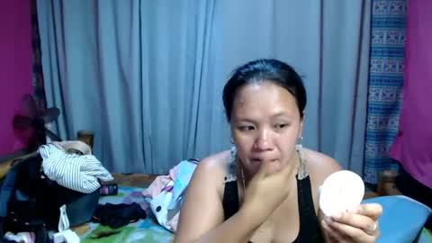 urpinay_singlemother online show from 04/17/26, 12:30