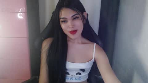 Snapshot of urpinayjenfuckerxxx chatting on 01/20/25, 03:48 Jenny online show from 01/20/25, 03:48