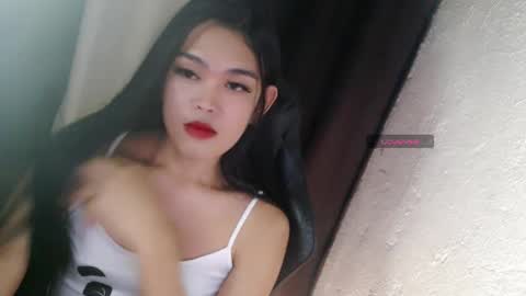 Snapshot of urpinayjenfuckerxxx chatting on 02/25/25, 06:09 Jenny online show from 02/25/25, 06:09