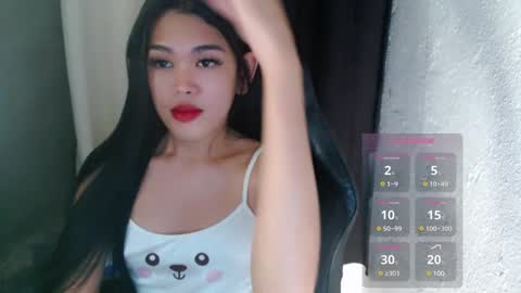 Snapshot of urpinayjenfuckerxxx chatting on 02/27/25, 12:32 Jenny online show from 02/27/25, 12:32