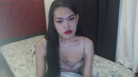 Snapshot of urpinayjenfuckerxxx chatting on 09/19/25, 03:19 Jenny online show from 09/19/25, 03:19