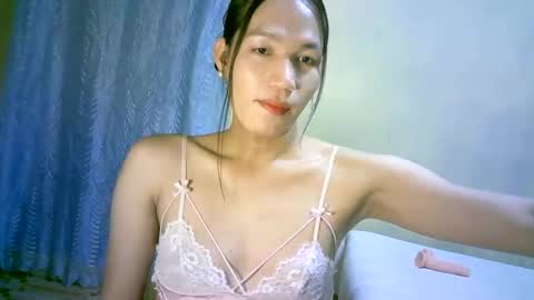 Snapshot of urpinaylovelyjuliaxxx chatting on 12/02/24, 01:24 queen julia not into CHEAPGUY online show from 12/02/24, 01:24