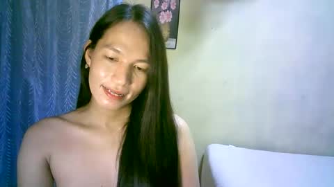 Snapshot of urpinaylovelyjuliaxxx chatting on 03/04/25, 02:53 queen julia not into CHEAPGUY online show from 03/04/25, 02:53