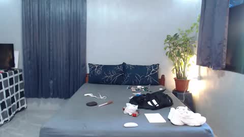 Snapshot of urpinoyasianx chatting on 02/02/26, 05:50 Mel online show from 02/02/26, 05:50