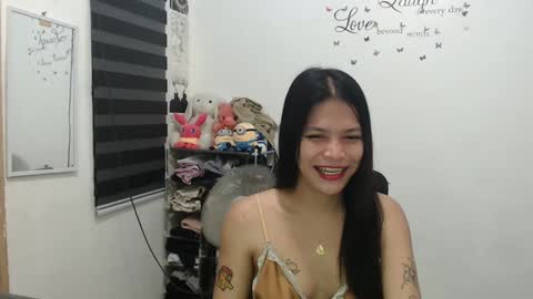 hi im kim online show from 01/07/25, 03:44