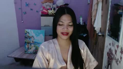 Snapshot of urpreciouspinayxxx chatting on 04/24/26, 12:07 hi im kim online show from 04/24/26, 12:07