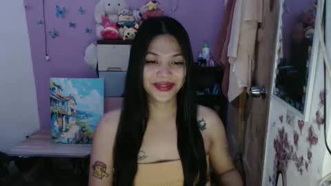 Snapshot of urpreciouspinayxxx chatting on 05/02/26, 11:26 hi im kim online show from 05/02/26, 11:26