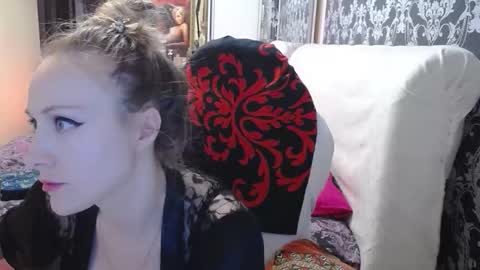 Snapshot of ursecrettreasure88 chatting on 10/05/25, 10:13 UrSecretTreasure88 online show from 10/05/25, 10:13