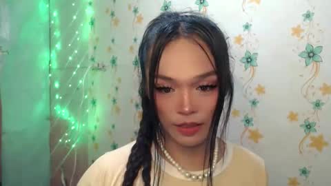 TYRA online show from 03/05/26, 01:18