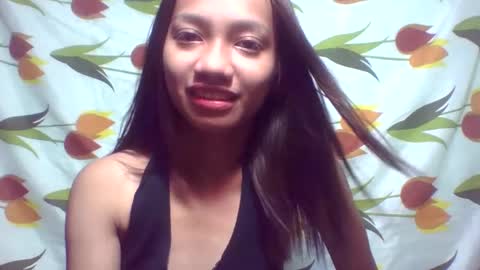 Snapshot of ursexydoll18 chatting on 01/22/25, 12:38 Darlyn room online show from 01/22/25, 12:38
