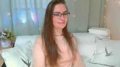 Snapshot of ursilvia1 chatting on 03/01/25, 08:23 Silvia online show from 03/01/25, 08:23