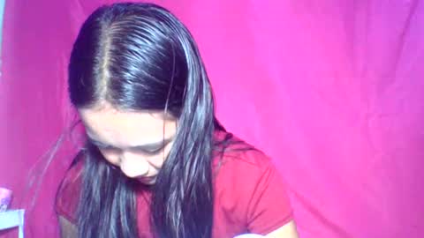 Urskinnygirl4u18 - ROSE ROOM online show from 03/03/25, 12:37