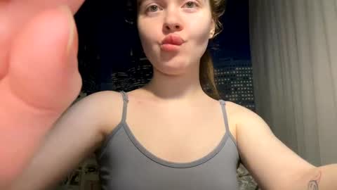 Snapshot of ursoulandheart chatting on 12/31/24, 02:14 Hannah online show from 12/31/24, 02:14