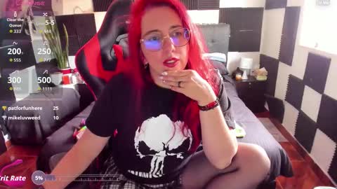 Snapshot of ursula_fire chatting on 11/28/25, 08:11 Ursula Gomez online show from 11/28/25, 08:11