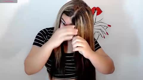          online show from 01/05/25, 01:03