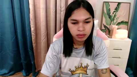 ursweet_zeviixx online show from 02/19/25, 10:23