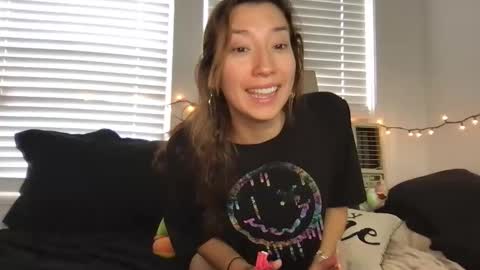 Lily online show from 11/20/25, 04:40