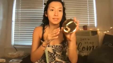 Lily online show from 01/08/26, 03:47