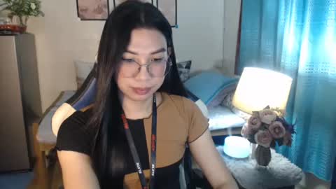 Snapshot of urwetasianprincessxx chatting on 02/24/25, 02:58 Ashley Kate Mateo Gray online show from 02/24/25, 02:58