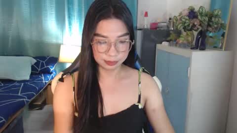 Ashley Kate Mateo Gray online show from 11/13/25, 11:31
