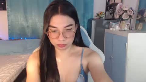 Ashley Kate Mateo Gray online show from 03/11/26, 11:49