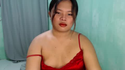 Bella Miles Olivia online show from 12/05/24, 08:55