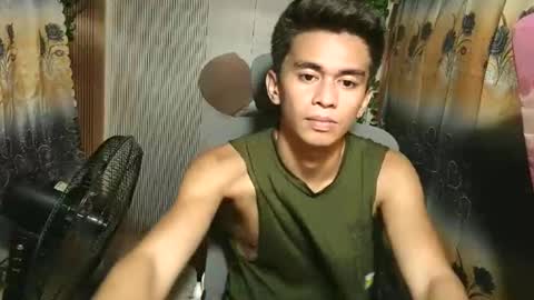 urwild_fuckerxx online show from 05/15/26, 08:43