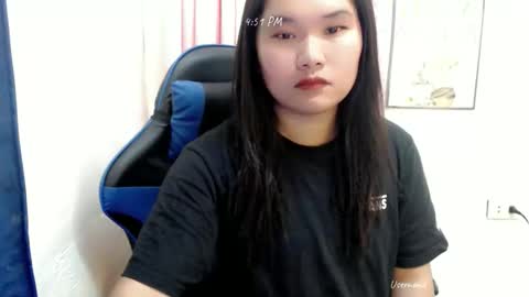 Snapshot of urwildpinayxxx chatting on 10/27/25, 08:51 melody online show from 10/27/25, 08:51