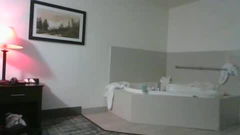 us24u888 online show from 10/31/25, 11:00