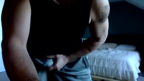 Snapshot of usamalemgj chatting on 01/08/25, 02:35 JayDee20420 online show from 01/08/25, 02:35