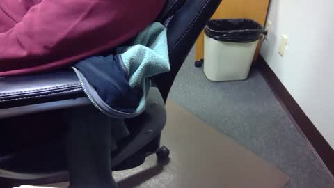 Snapshot of useemie chatting on 12/20/24, 08:55 useemie online show from 12/20/24, 08:55