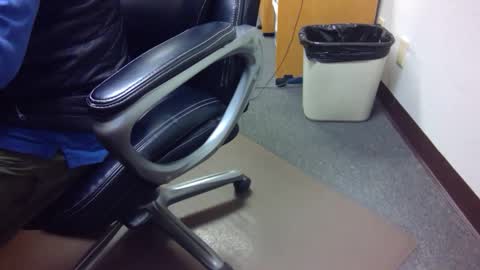 Snapshot of useemie chatting on 01/06/25, 07:56 useemie online show from 01/06/25, 07:56