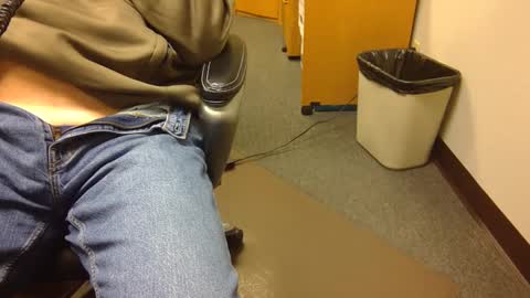 Snapshot of useemie chatting on 02/07/25, 11:13 useemie online show from 02/07/25, 11:13