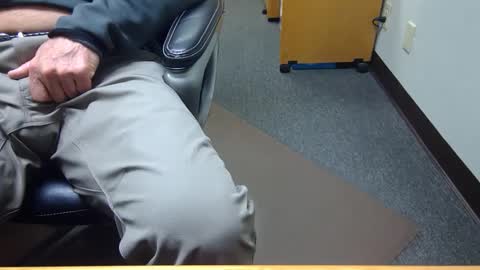 Snapshot of useemie chatting on 03/10/25, 10:34 useemie online show from 03/10/25, 10:34