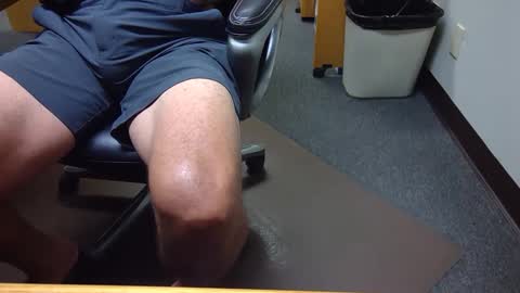 Snapshot of useemie chatting on 09/10/25, 09:48 useemie online show from 09/10/25, 09:48