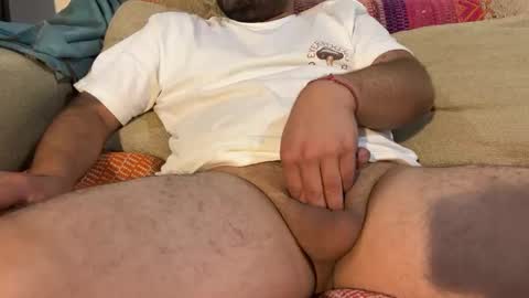 user1990jr online show from 12/30/24, 03:47