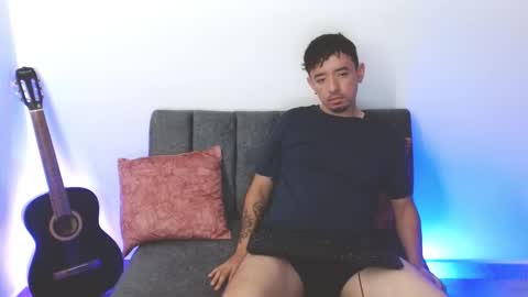 useronlypurple777 online show from 12/20/25, 06:37