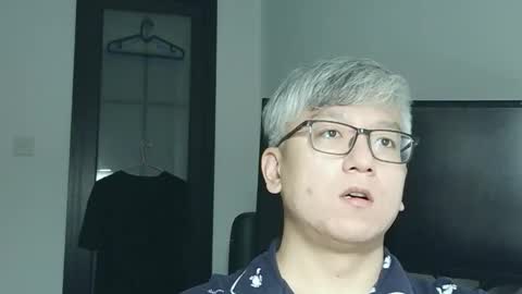 Snapshot of uuuffuu chatting on 10/24/25, 10:11 uuuffuu online show from 10/24/25, 10:11