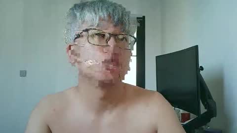 Snapshot of uuuffuu chatting on 11/09/25, 11:58 uuuffuu online show from 11/09/25, 11:58