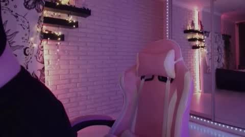 Eva online show from 12/23/24, 04:28