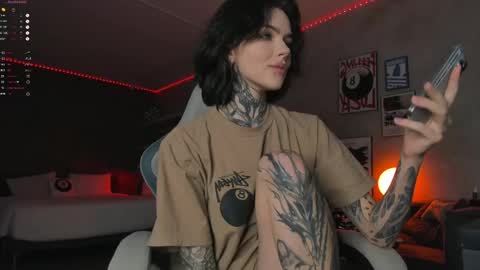 Eva online show from 04/12/26, 03:22